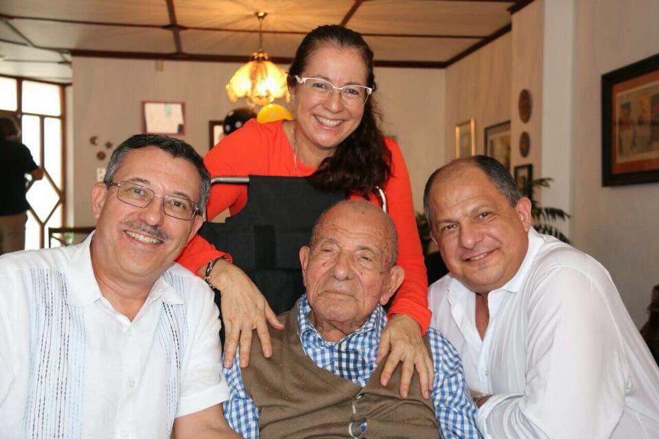 Expresidente Solís comunicó que su padre falleció este sábado