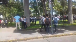 Policía detuvo a ocho estudiantes en Alajuela por causar disturbios