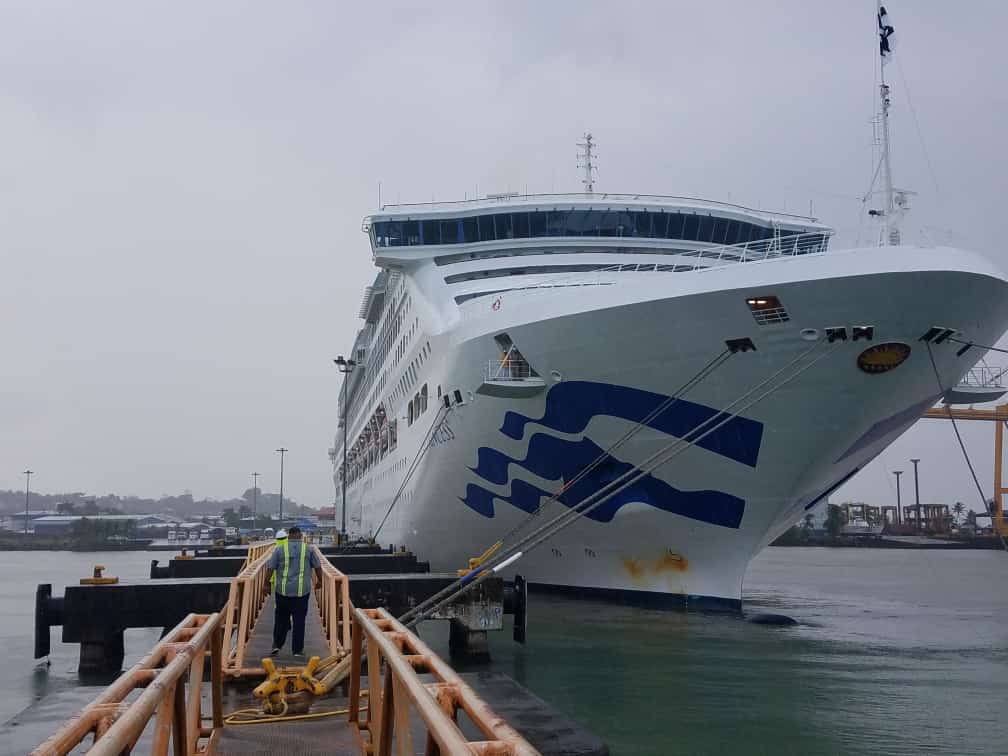 Temporada de Cruceros inició este jueves con la llegada del Sea Princess a Limón