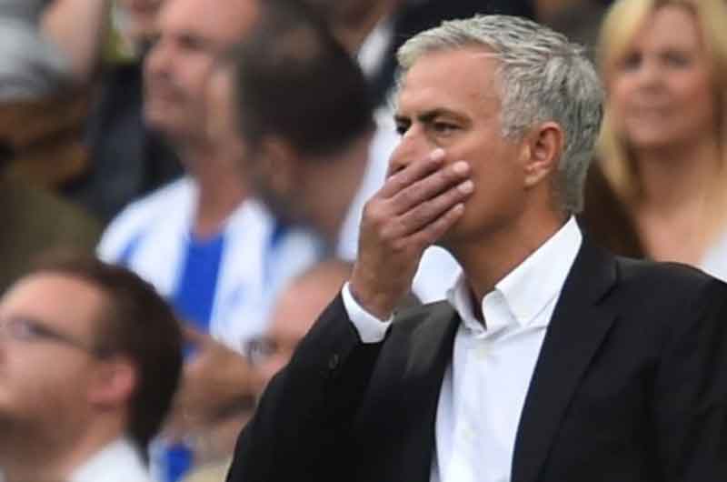 José Mourinho analizó renunciar al cargo de entrenador del Manchester United