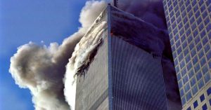 La historia detrás de la icónica foto del 9/11 «El hombre que cae»