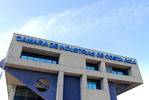 Cámara de Industrias considera que sindicatos engañan a los costarricenses
