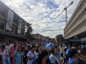 Policía estima que 10 mil huelguistas tomaron San José