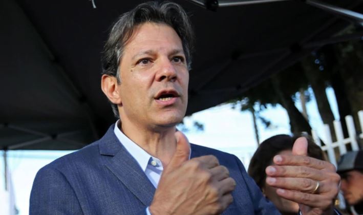 Fernando Haddad aseguró que si gana las elecciones en Brasil no indultará a Lula da Silva
