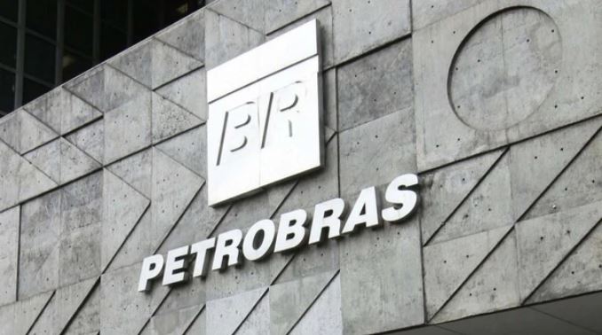 Justicia estadounidense multa a Petrobras con $853 millones por pago de sobornos