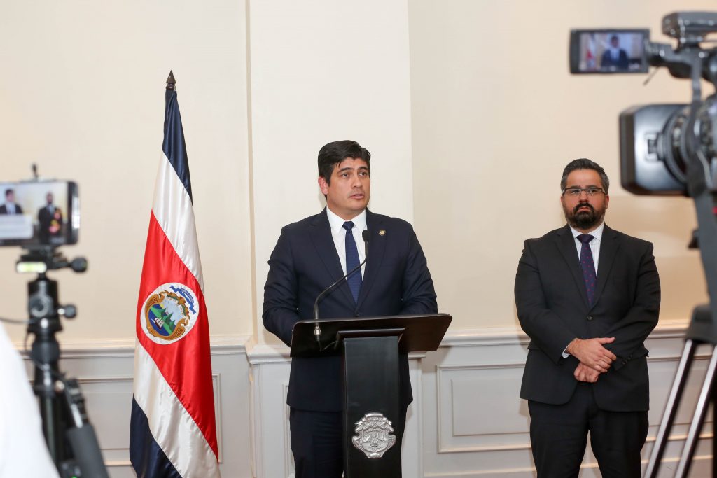 Costa Rica apoya demandar a Nicolás Maduro en la Corte Penal Internacional
