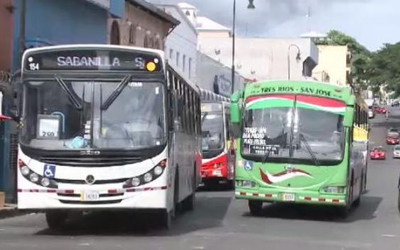 Disminución de usuarios incidiría en alza de ¢120 para buses de San Pedro