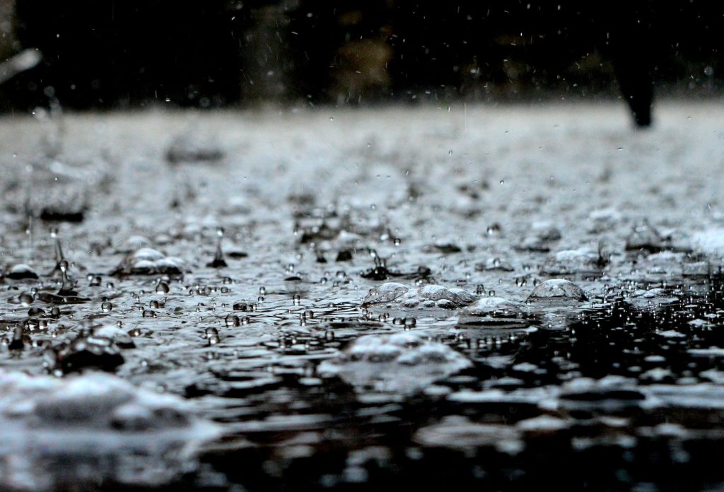 CNE reporta 989 personas albergadas por fuertes lluvias de las últimas horas