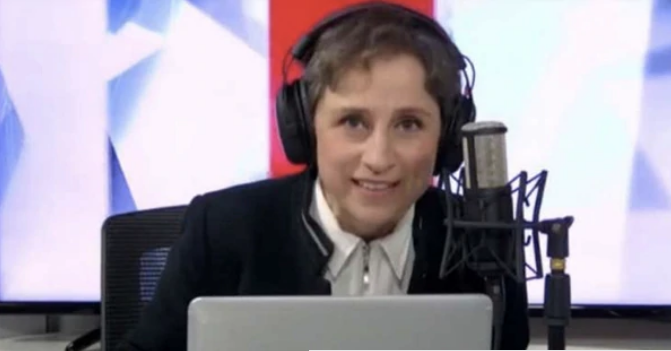 La periodista mexicana Carmen Aristegui regresó a la radio luego de un período de censura del presidente Peña Nieto