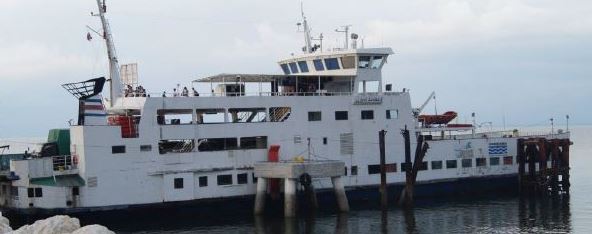 Servicio de ferry hacia Playa Naranjo se reanudó este martes tras cuatro días de cierre