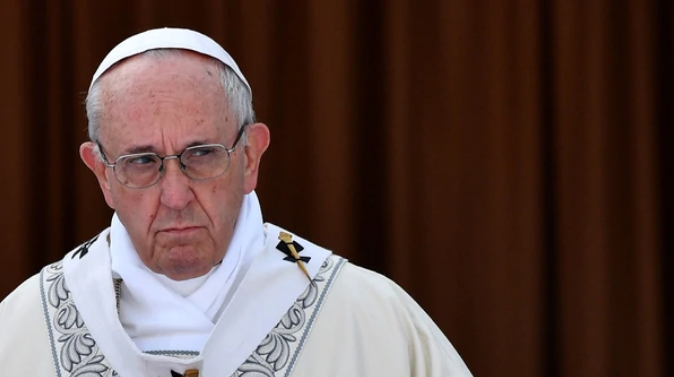 Para el papa Francisco, «los chismosos y chismosas son terroristas»