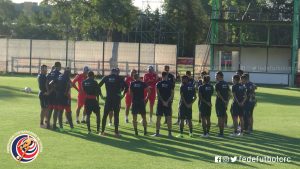 Selección Nacional tuvo su primer entrenamiento en Chile
