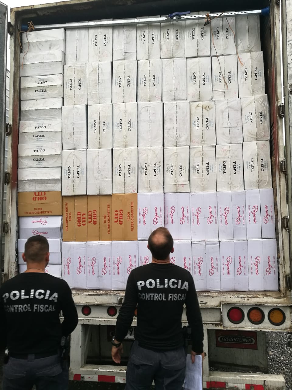 Policía Fiscal incauta 10 millones de cigarros en aduanas de Paso Canoas
