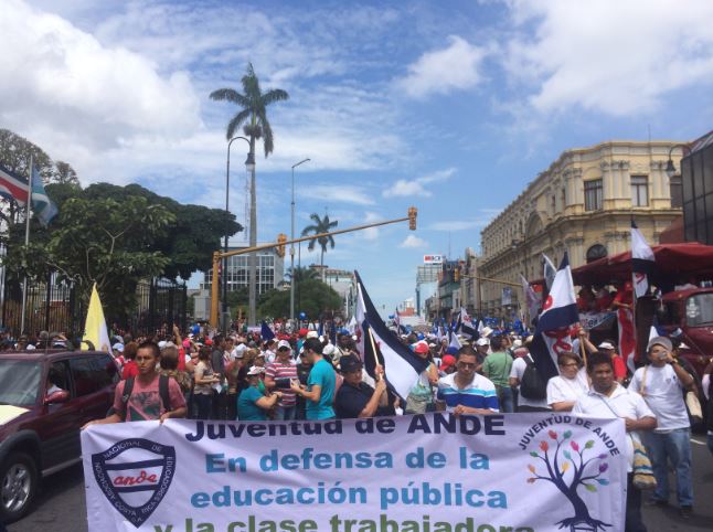 Sindicatos anuncian manifestación en Plaza de la Justicia en día 64 de huelga
