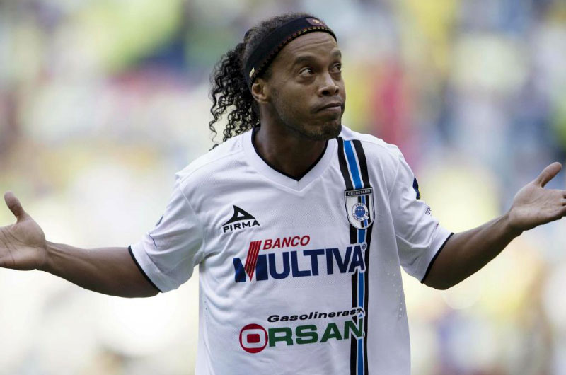 Ronaldinho en la ruina: tiene menos de seis euros en el banco