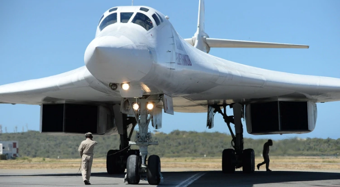Estados Unidos afirmó que Rusia retirará sus bombarderos Tu-160 de Venezuela «el viernes»
