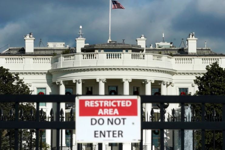 La Casa Blanca adelantó que es «muy posible» que el cierre de gobierno se extienda hasta enero