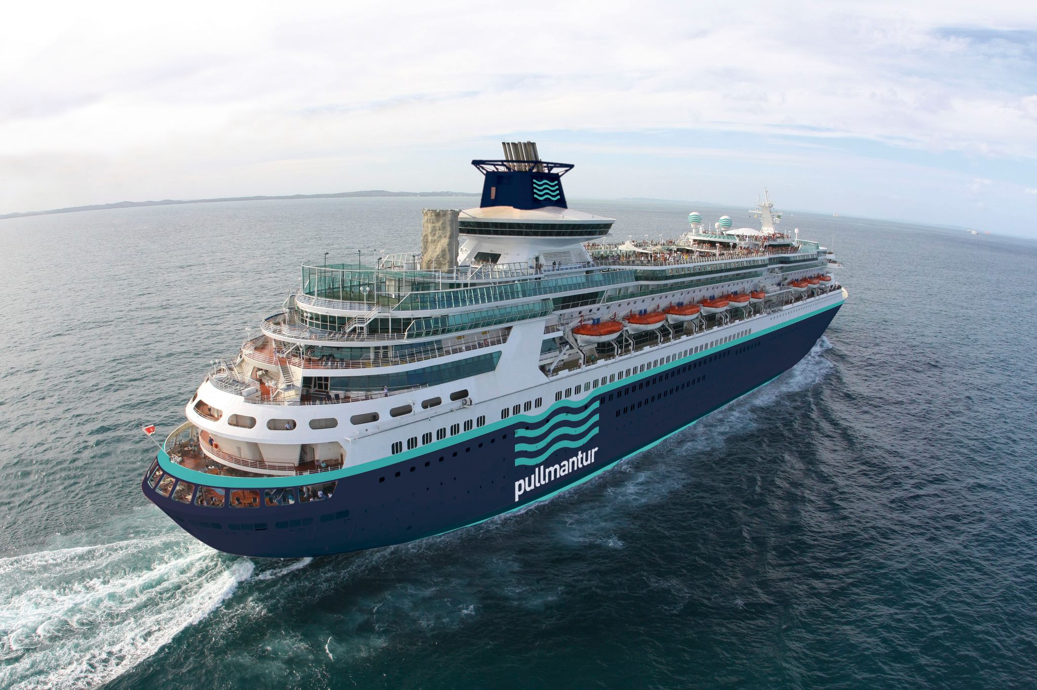 Migración llega a acuerdo con empresa de cruceros para recibir turistas en Limón