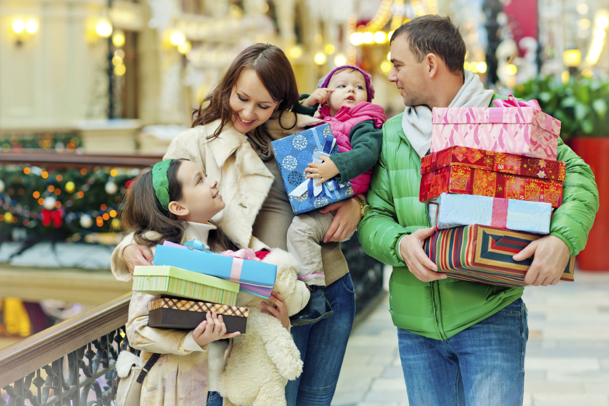 ¿Cómo se preparan las familias y los comercios para celebrar la Navidad?