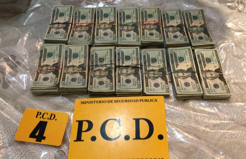 Policía decomisó joyas, autos de lujo y más de $1 millón en efectivo a presunto grupo narco de Limón