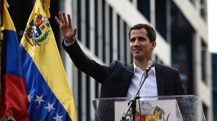 Masivo rechazo a Nicolás Maduro: el 81% de los venezolanos reconoce a Juan Guaidó como presidente interino