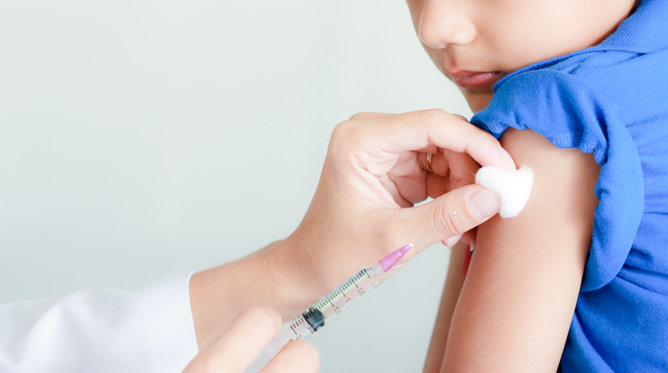 CCSS aplicará vacunas contra sarampión en escuelas a partir del 9 de febrero