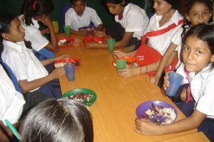 Contraloría: MEP desconoce cuántos estudiantes se benefician de comedores escolares