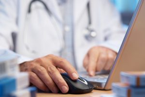 Hoy comienza el sistema de pago en línea para dictámenes médicos