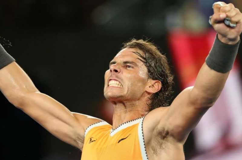 Rafael Nadal le dio una lección de tenis a Stefano Tsitsipas y llegó a la final del Abierto de Australia