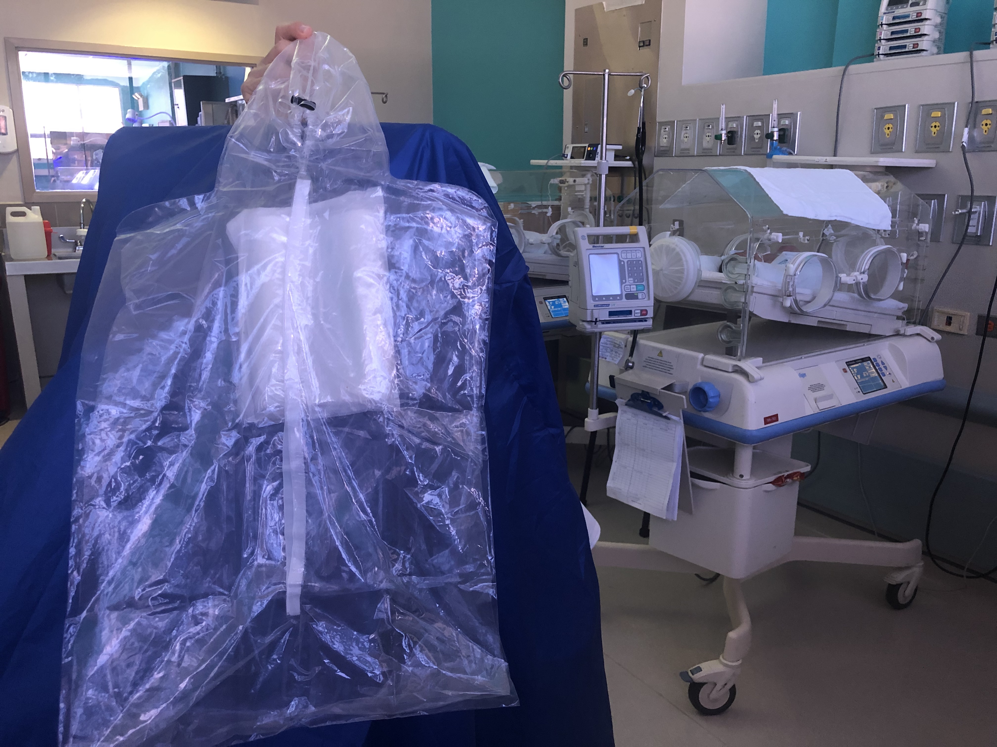 Hospital México refuerza su servicio de neonatología con equipos tecnológicos de punta