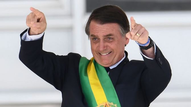 Jair Bolsonaro anunció la privatización de 12 aeropuertos brasileños el próximo 15 de marzo