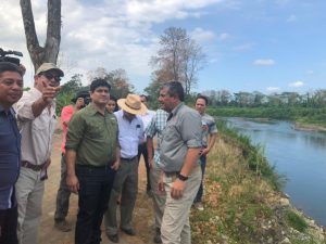 Presidente inspecciona ampliación de Ruta 32 y diques de Matina en gira por provincia de Limón