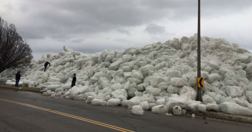 El impresionante ‘tsunami de hielo’ de paredes de 9 metros de altura que afecta a EE.UU.