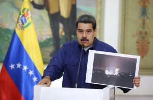 En medio del masivo apagón en Venezuela, Nicolás Maduro llamó a los colectivos paramilitares chavistas a la «resistencia activa»