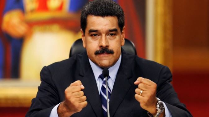 Colombia prohibió el ingreso al país a diez personas cercanas a Nicolás Maduro