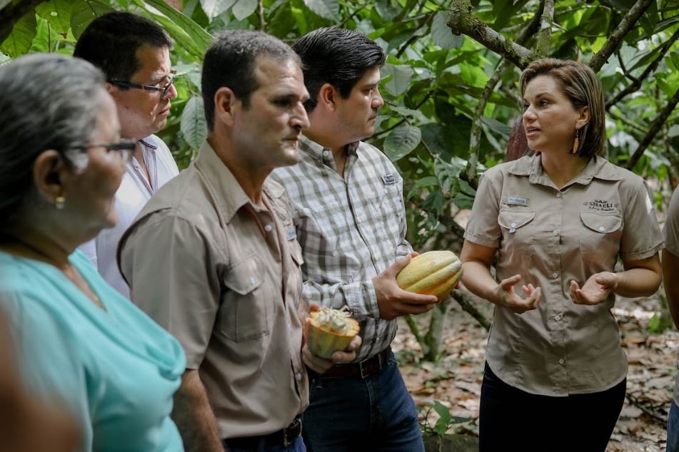 Gobierno concluyó gira por zona norte con estrategia para aumentar cultivos de cacao