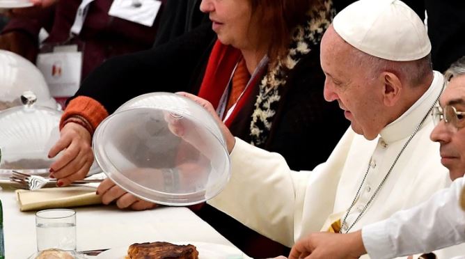 El papa Francisco: «La comida no es propiedad privada»