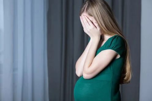 Propuesta de ley daría opciones para mujeres con embarazos no deseados