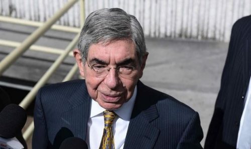 Juzgado acoge apelación de Fiscalía y estudiará aplicar impedimento de salida a Óscar Arias