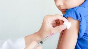 Campaña de vacunación contra sarampión ya protegió a 550 mil niños