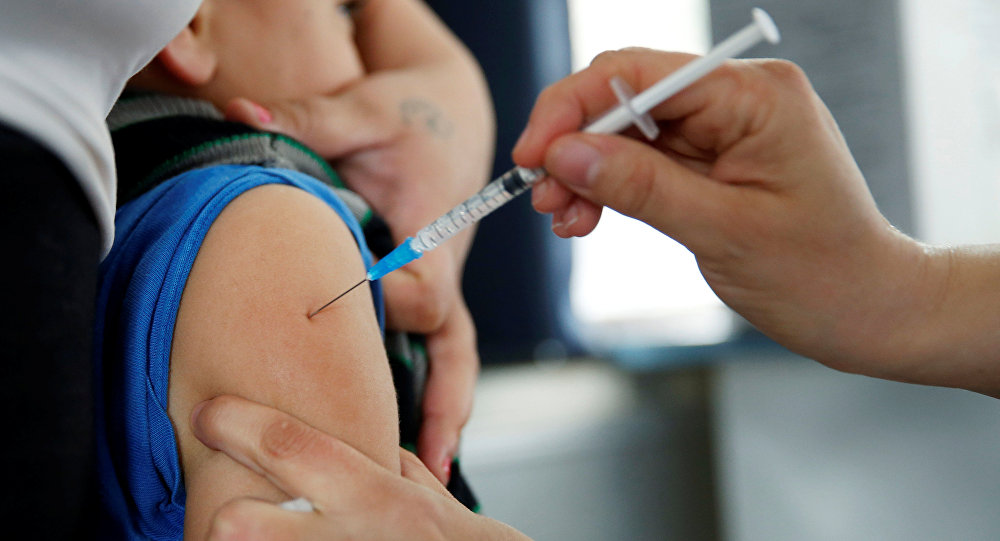 CCSS  vacunará a 35 mil niñas contra virus de papiloma humano a finales de mayo