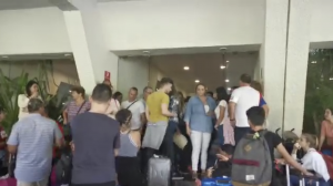186 ticos varados en Cancún por problemas entre cadena de hoteles y agencia de viajes Destinos TV