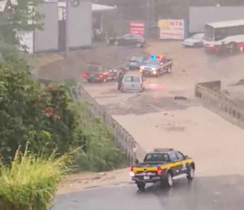 MOPT mantiene paso regulado entre Tibás y Santo Domingo por colapso de alcantarilla