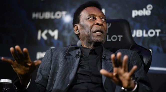 Hospitalizaron a Pelé en París tras participar de un evento publicitario con Mbappé