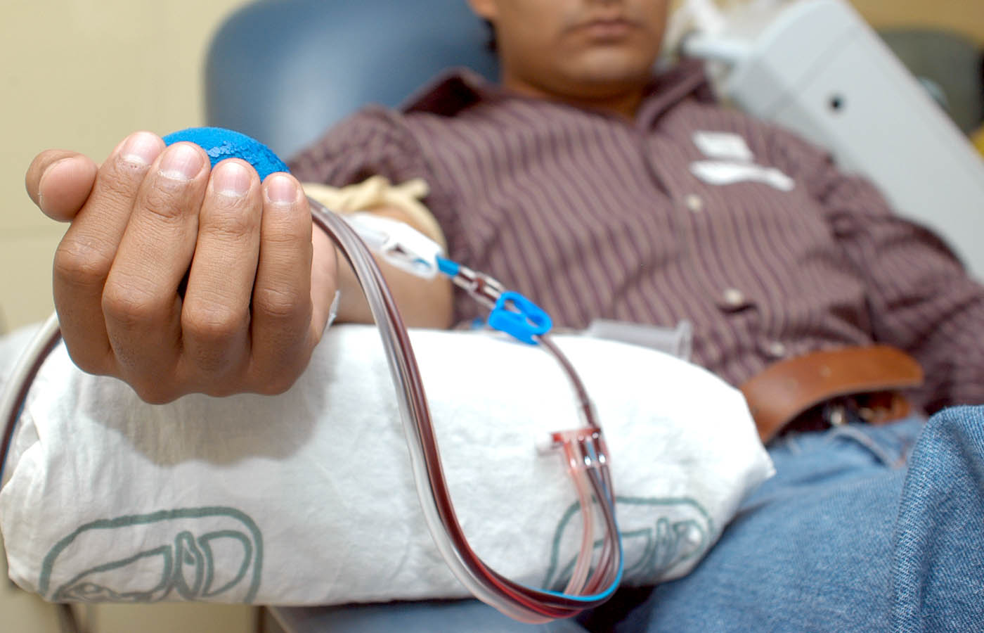 Banco de Sangre requiere 120 donadores por día para atender demanda de Semana Santa