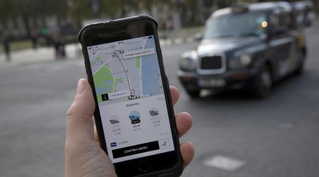 Ministerio de Hacienda trabaja en reglamento para cobro del IVA a plataformas como Uber