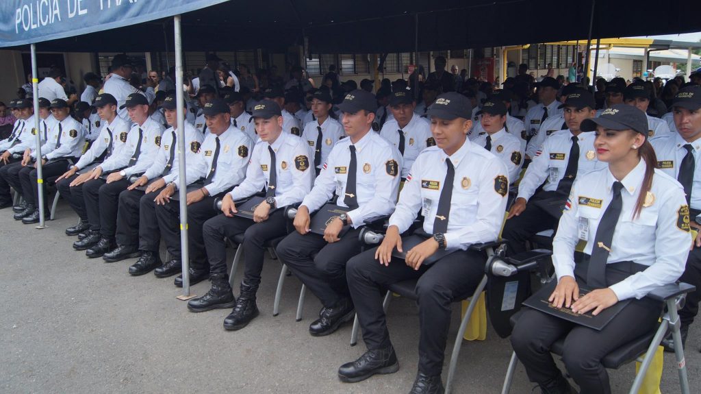 Sala IV considera innecesario que Policía de Tránsito prohíba a sus oficiales lucir barba