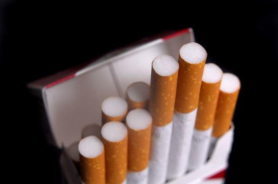 Proyecto busca aumentar ¢5 impuesto al tabaco para financiar prevención del cáncer