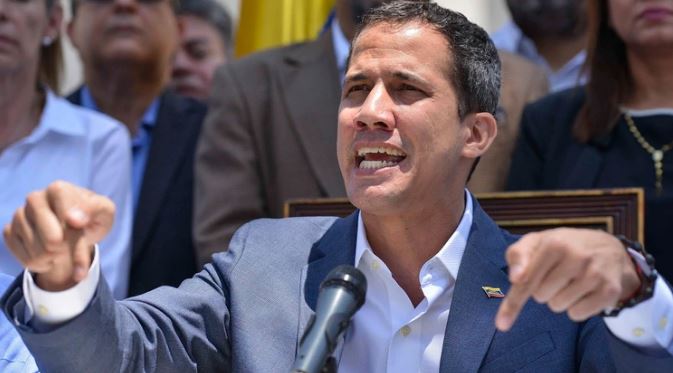 Juan Guaidó dijo que la Asamblea Nacional de Venezuela volverá a reunirse «así sea en la calle»: hoy habrá una nueva sesión