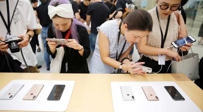 Los ingresos de Apple podrían caer 26% si China prohíbe el iPhone